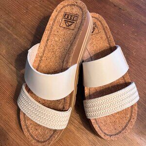 NEW Without Tags - Women's Cushion Vista Hi Platform Sandal Size 7